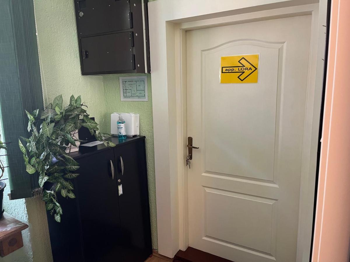 リエカApartman Loraアパートメント エクステリア 写真
