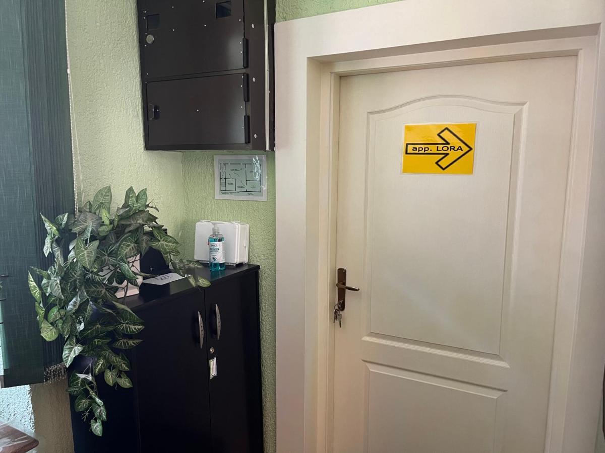 リエカApartman Loraアパートメント エクステリア 写真